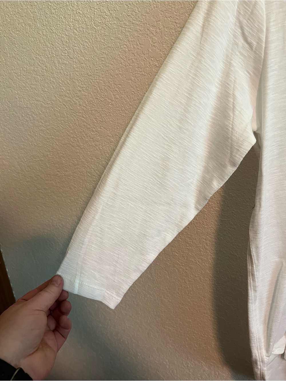 NWT Kirkland Signature White 3/4 Sleeve Layered Tee - M - Picture 4 of 8